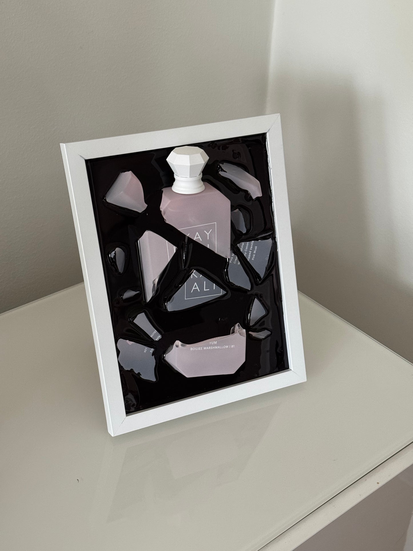 Hajuvesitaulu - Kayali Yum Boujee Marshmallow - Finscents